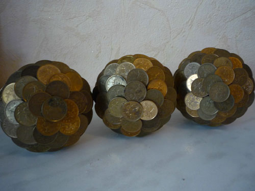 идеи декоративни ябълки от монети