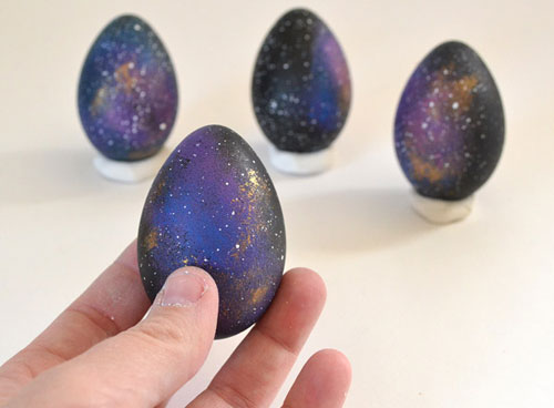 идеи космически великденски яйца