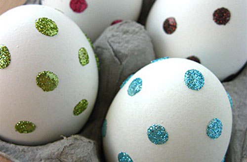 идеи декорация на великденски яйца с брокат